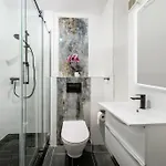 Apartman Kameralna Czesc Dzielnicy Wola Mlynow. Varsó